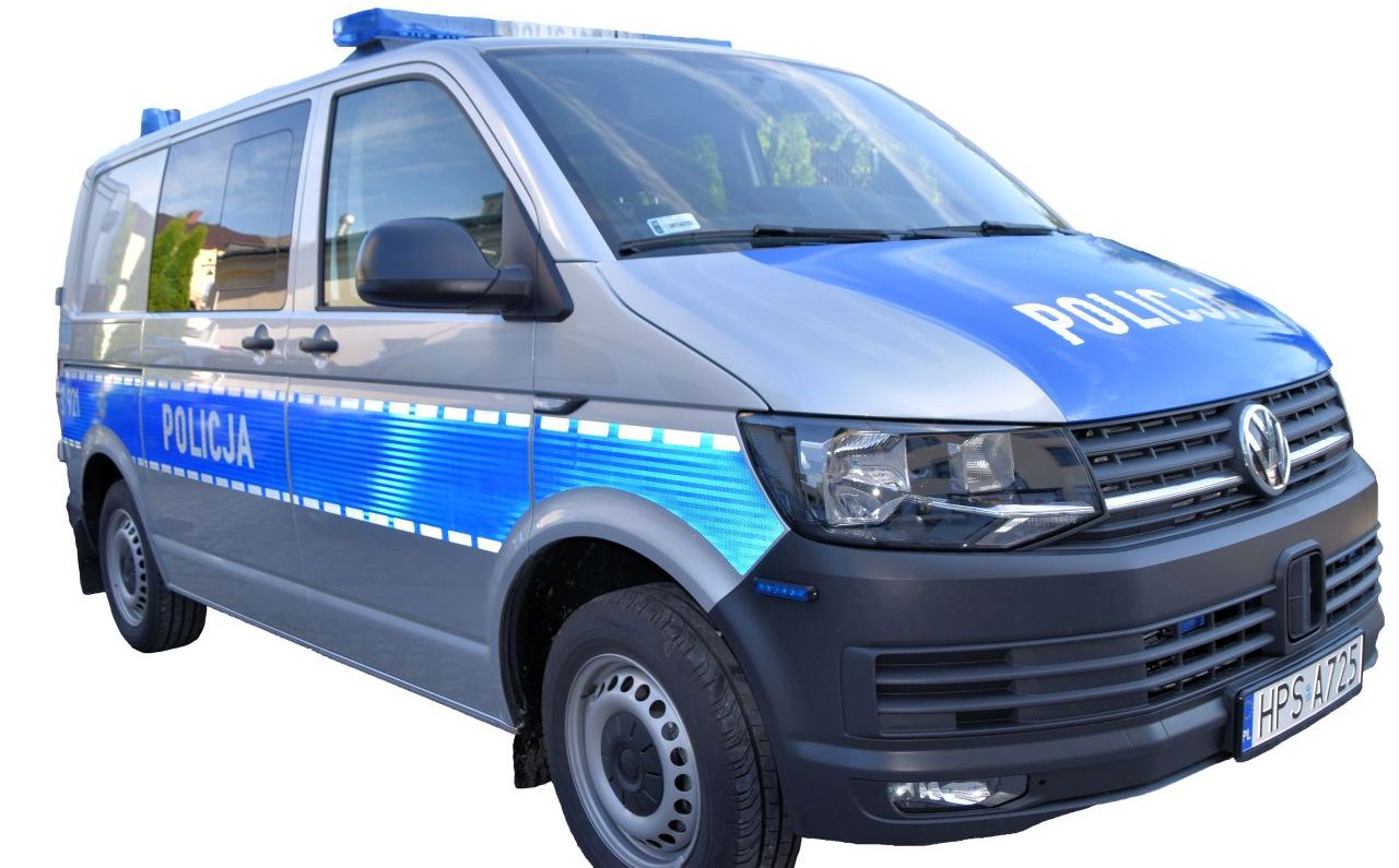Nowy samochód transportowy dla włoszczowskiej policji. To
